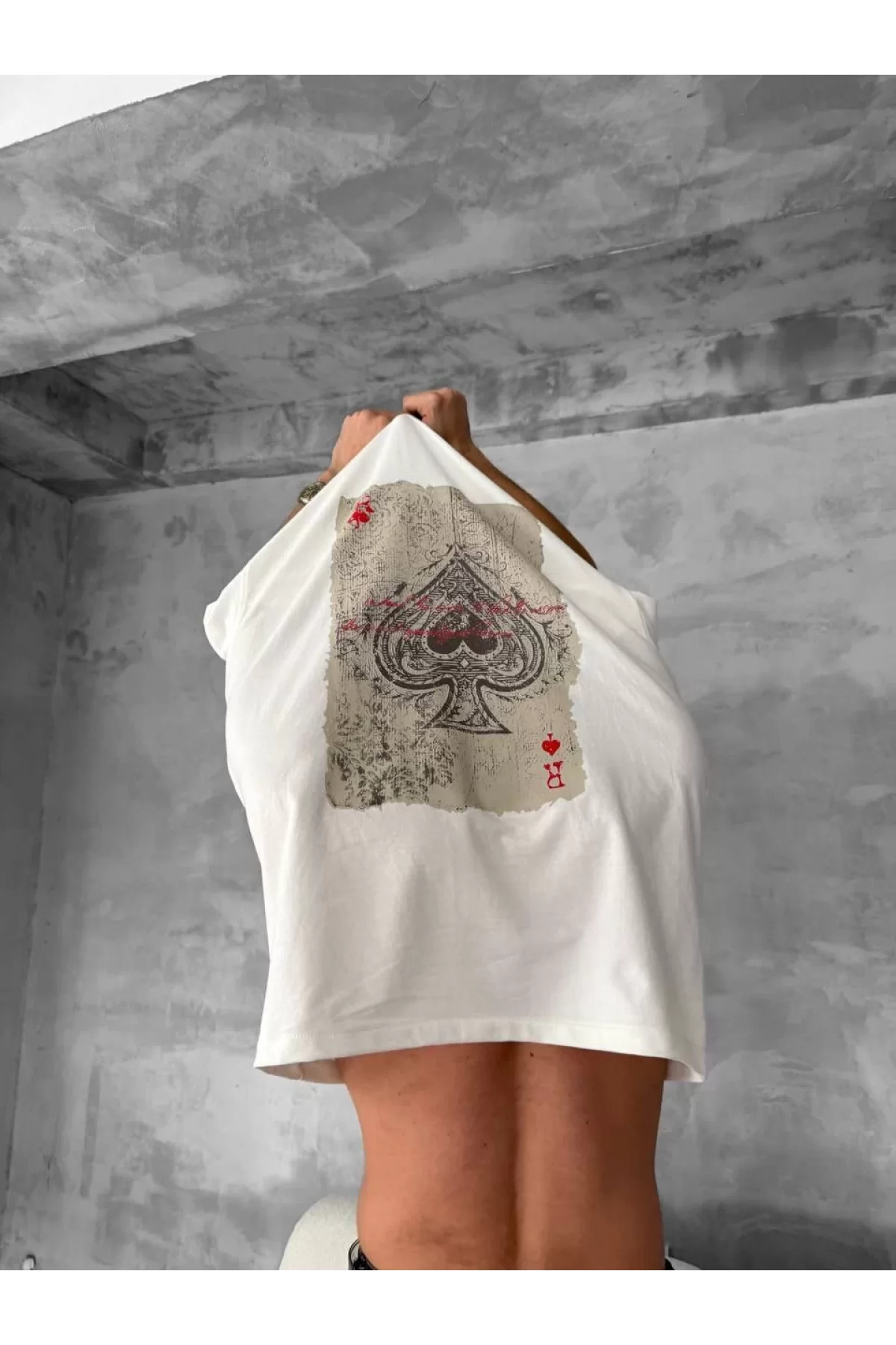 İskambil Baskılı Oversize Bisiklet Yaka T-shirt Beyaz